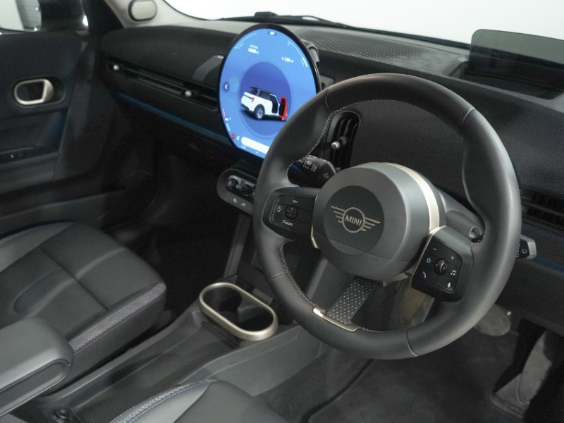 2025 (75) MINI COOPER 1.5 C Classic 5dr Auto 5825581