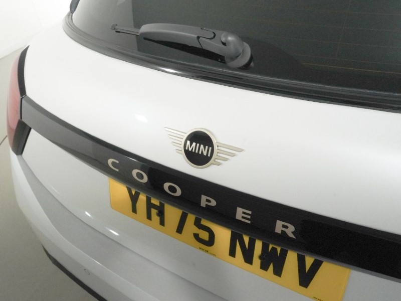 2025 (75) MINI COOPER 1.5 C Classic 5dr Auto 5825563