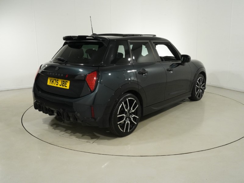 2025 (75) MINI COOPER 2.0 S Sport 5dr Auto 5860172