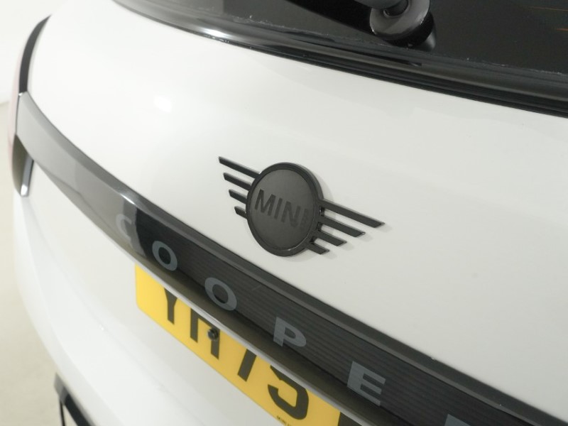 2025 (75) MINI COOPER 2.0 S Sport 5dr Auto 5874155