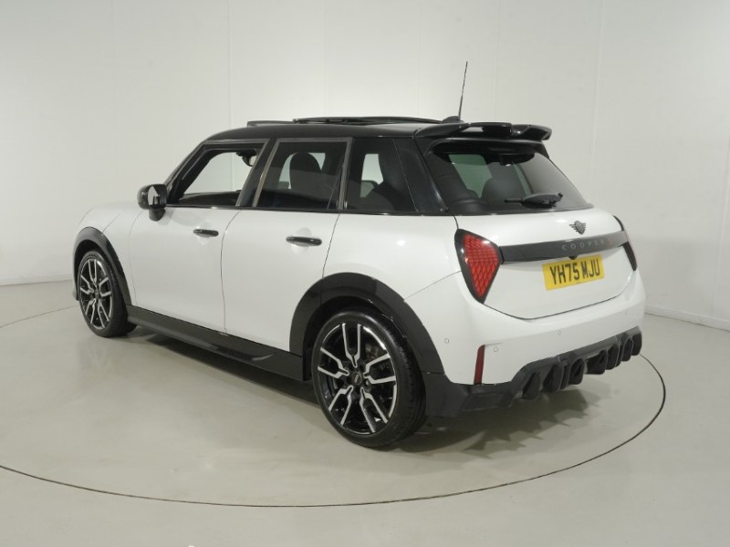 2025 (75) MINI COOPER 2.0 S Sport 5dr Auto 1