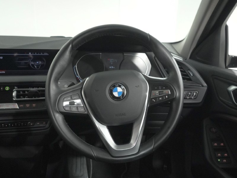 2020 (70) BMW 1 SERIES 118i Sport 5dr 5834692