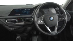 2020 (70) BMW 1 SERIES 118i Sport 5dr 5834689
