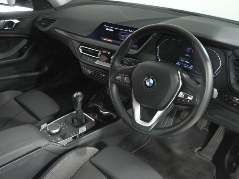 2020 (70) BMW 1 SERIES 118i Sport 5dr 5834703