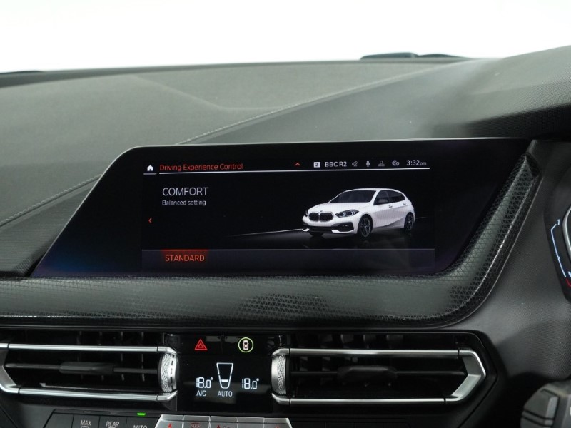2020 (70) BMW 1 SERIES 118i Sport 5dr 5834712
