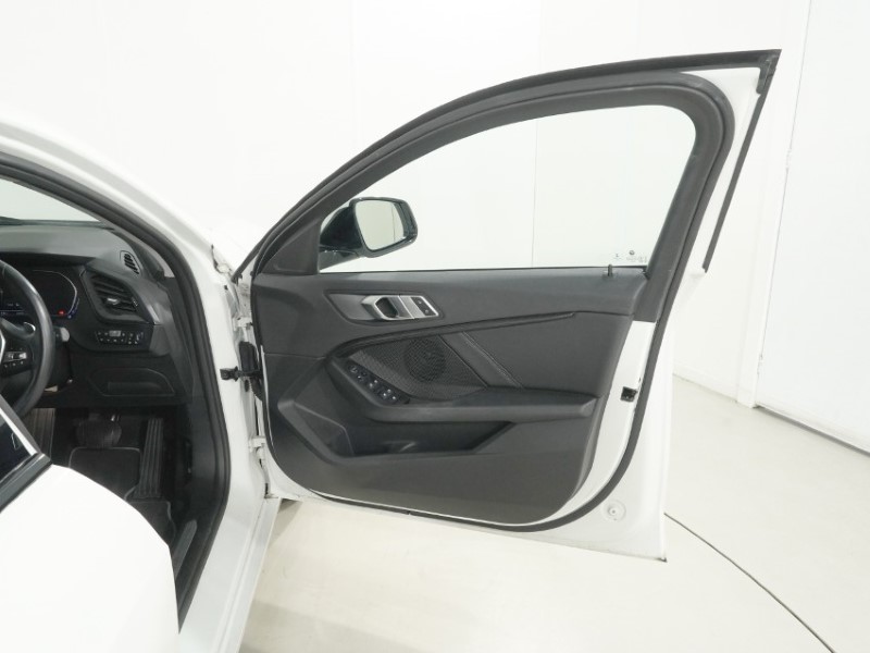 2020 (70) BMW 1 SERIES 120d xDrive Sport 5dr Step Auto 5843468