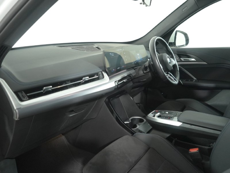 2024 (74) BMW X1 sDrive 20i MHT M Sport 5dr Step Auto 5847160