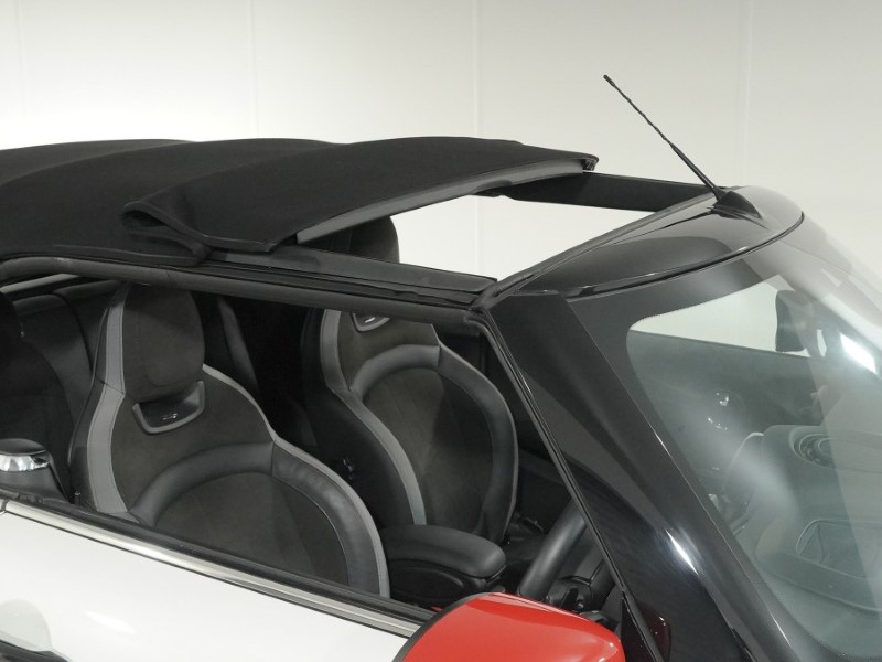 2023 (73) MINI CONVERTIBLE 2.0 John Cooper Works 2dr 5832032