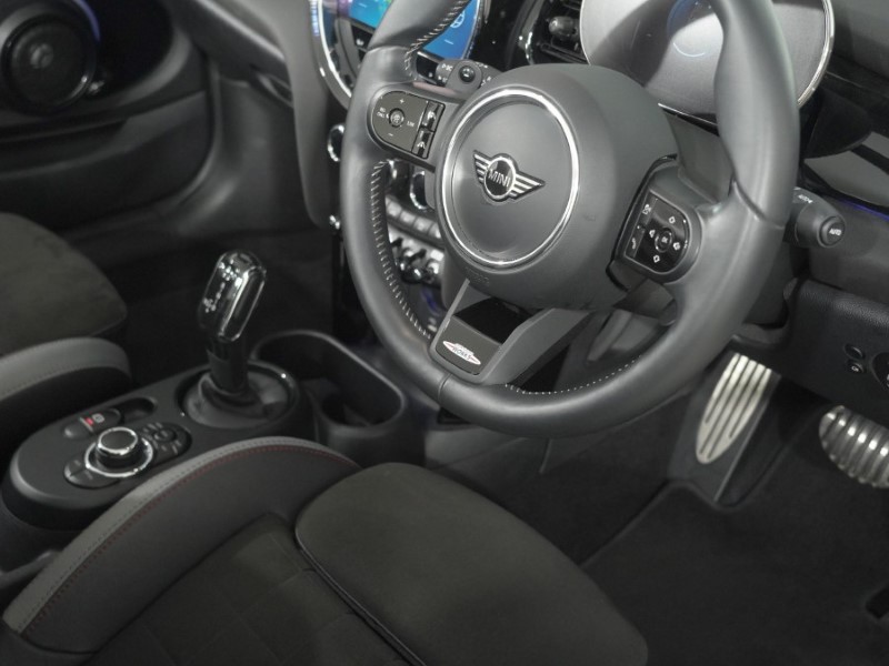2023 (73) MINI CONVERTIBLE 2.0 John Cooper Works 2dr 5832059