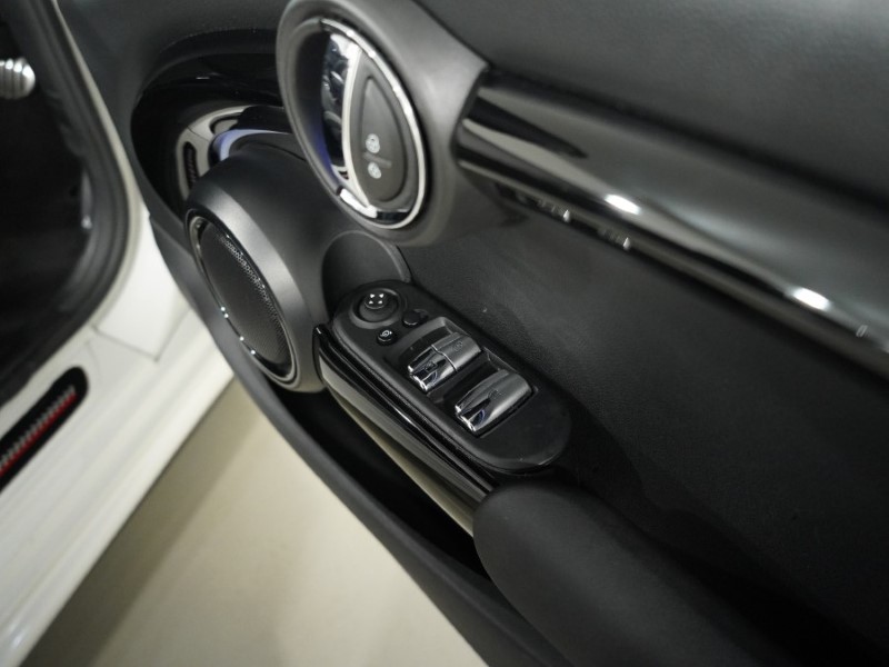 2023 (73) MINI CONVERTIBLE 2.0 John Cooper Works 2dr 5832055