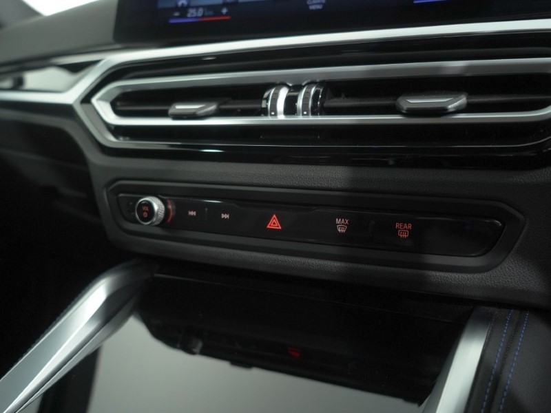 2023 (73) BMW 2 SERIES 220i M Sport 2dr Step Auto 5840950