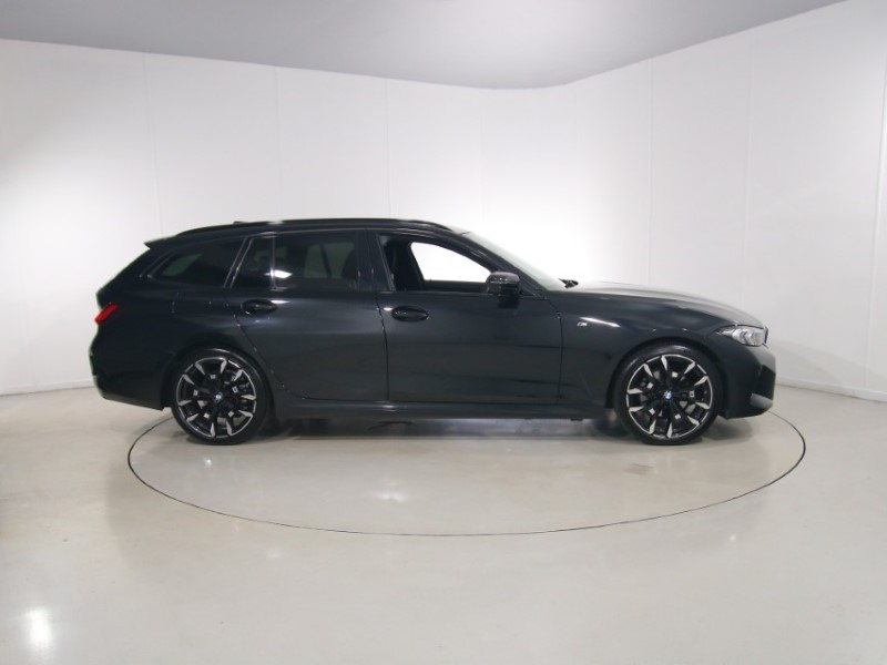 2026 (26) BMW 3 SERIES 320i M Sport 5dr Step Auto 5819556