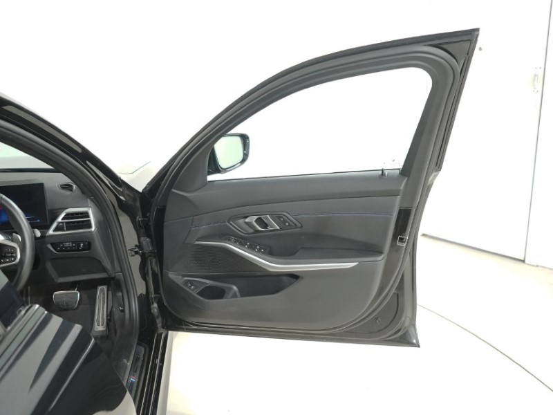 2026 (26) BMW 3 SERIES 320i M Sport 5dr Step Auto 5819517