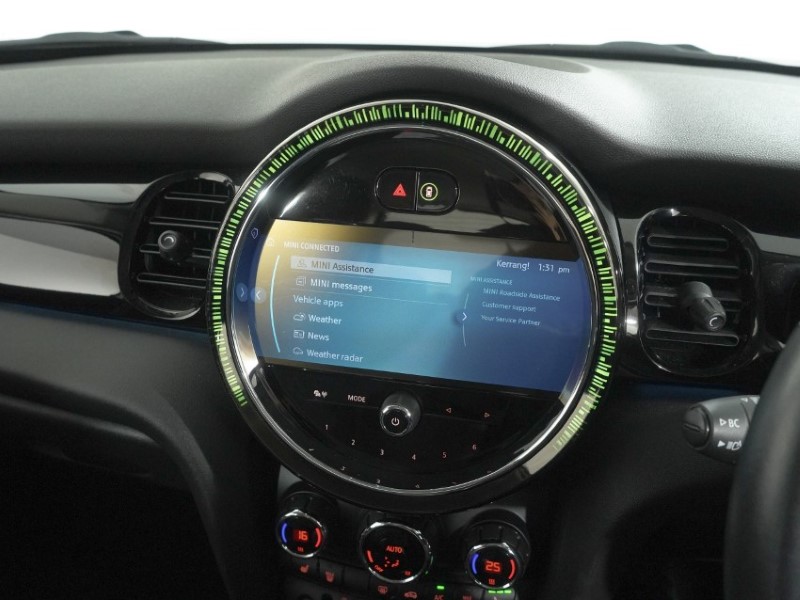 2024 (73) MINI HATCHBACK 1.5 Cooper Classic 5dr 5838067