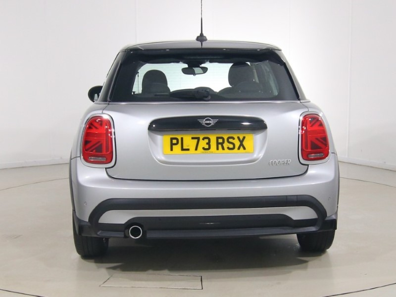 2024 (73) MINI HATCHBACK 1.5 Cooper Classic 5dr 5838075