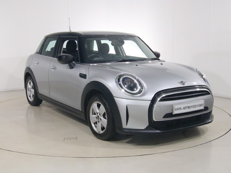 2024 (73) MINI HATCHBACK 1.5 Cooper Classic 5dr
