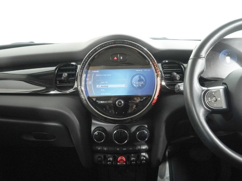 2024 (73) MINI HATCHBACK 1.5 Cooper Classic 5dr 5838032
