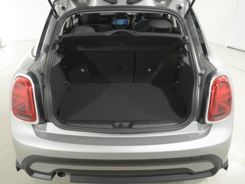 2024 (73) MINI HATCHBACK 1.5 Cooper Classic 5dr 5838021