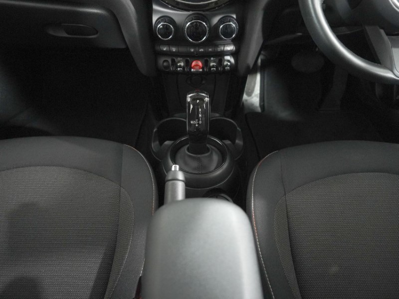 2024 (73) MINI HATCHBACK 1.5 Cooper Classic 5dr 5838030