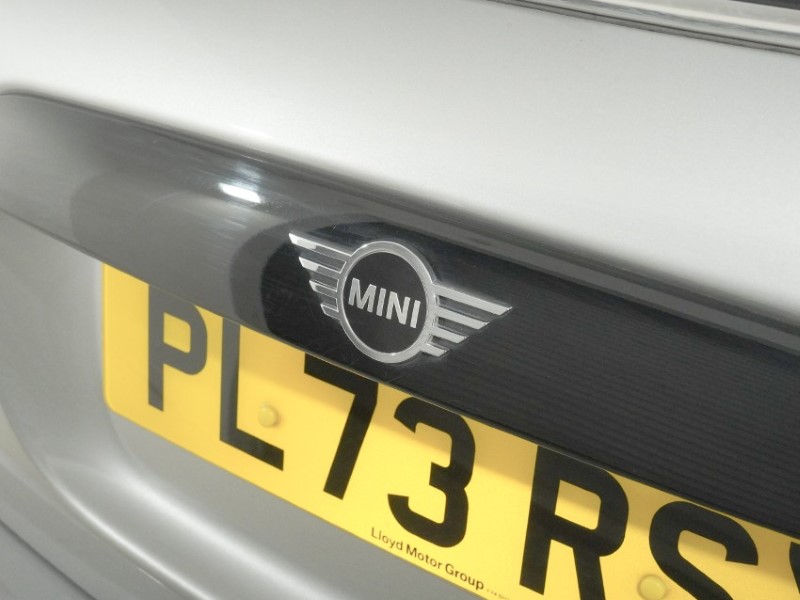 2024 (73) MINI HATCHBACK 1.5 Cooper Classic 5dr 5838019