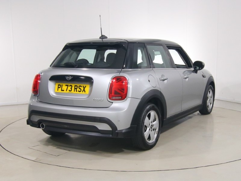 2024 (73) MINI HATCHBACK 1.5 Cooper Classic 5dr 5838076