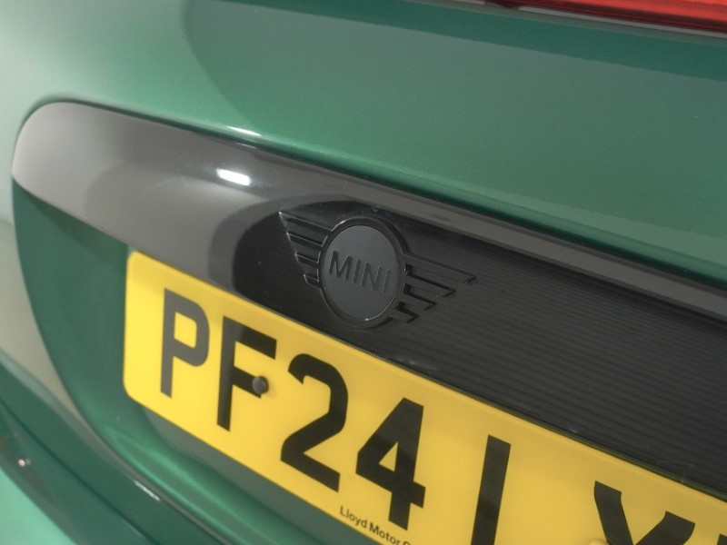 2024 (24) MINI CONVERTIBLE 2.0 John Cooper Works 2dr 5879093