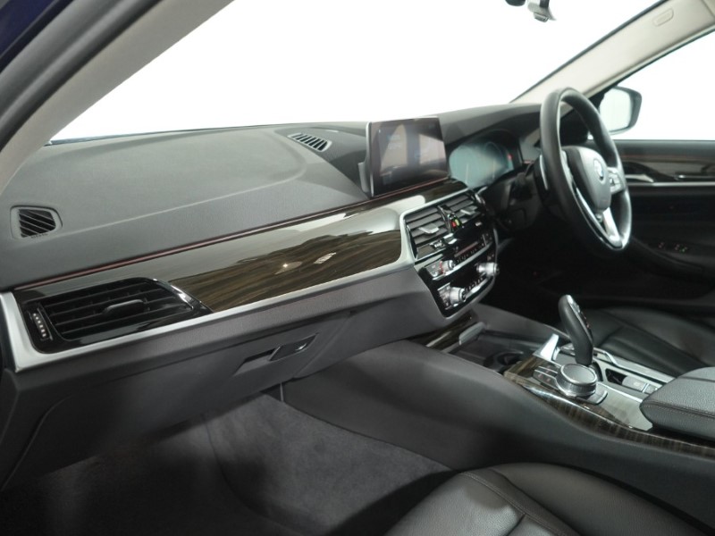 2018 (68) BMW 5 SERIES 520d SE 5dr Auto 5847429