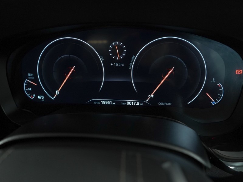 2018 (68) BMW 5 SERIES 520d SE 5dr Auto 5847447