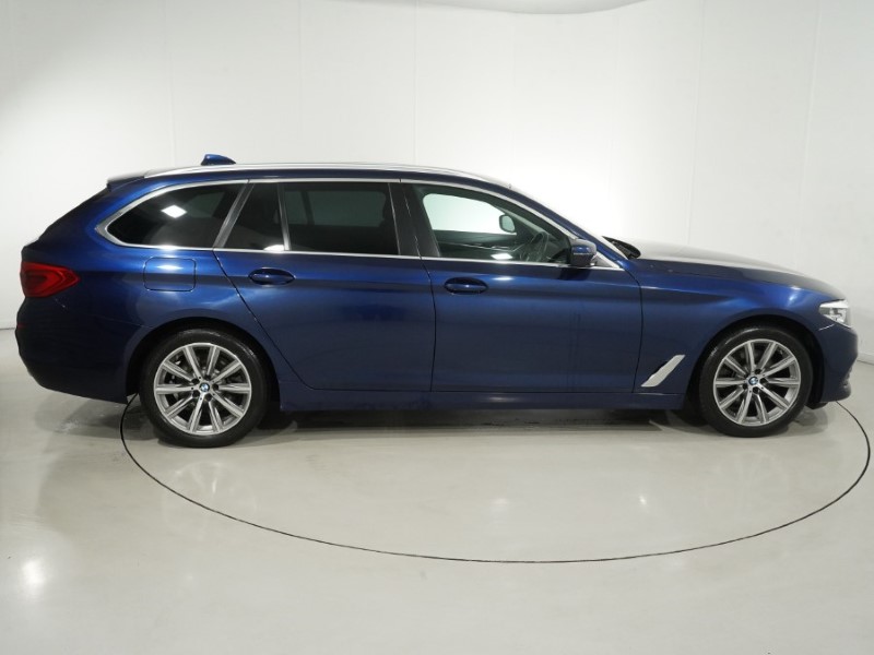 2018 (68) BMW 5 SERIES 520d SE 5dr Auto 5847408