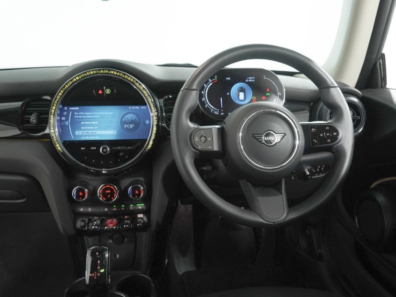 2024 (24) MINI HATCHBACK 1.5 Cooper Classic 3dr Auto 5841777