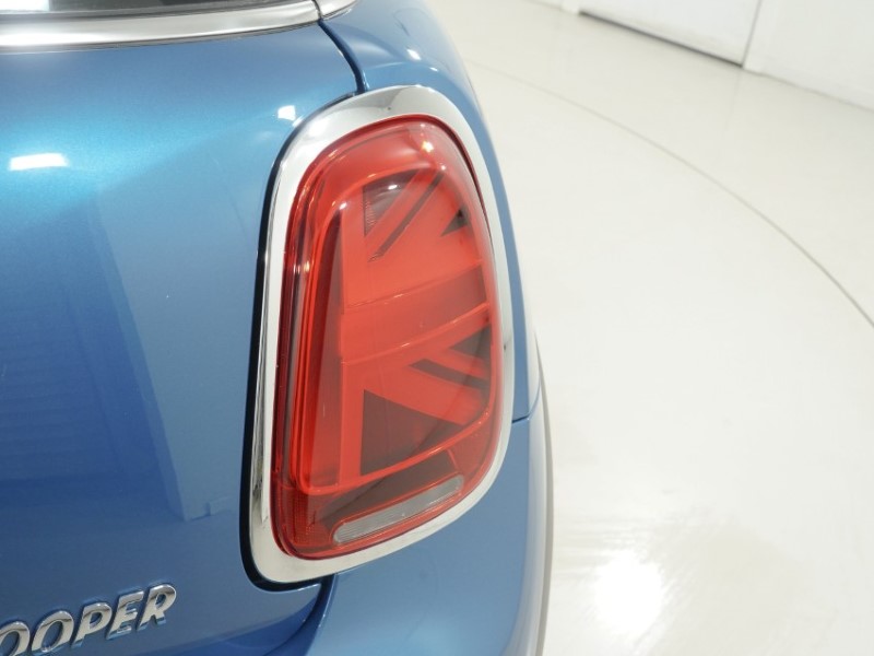2024 (24) MINI HATCHBACK 1.5 Cooper Classic 3dr Auto 5841768