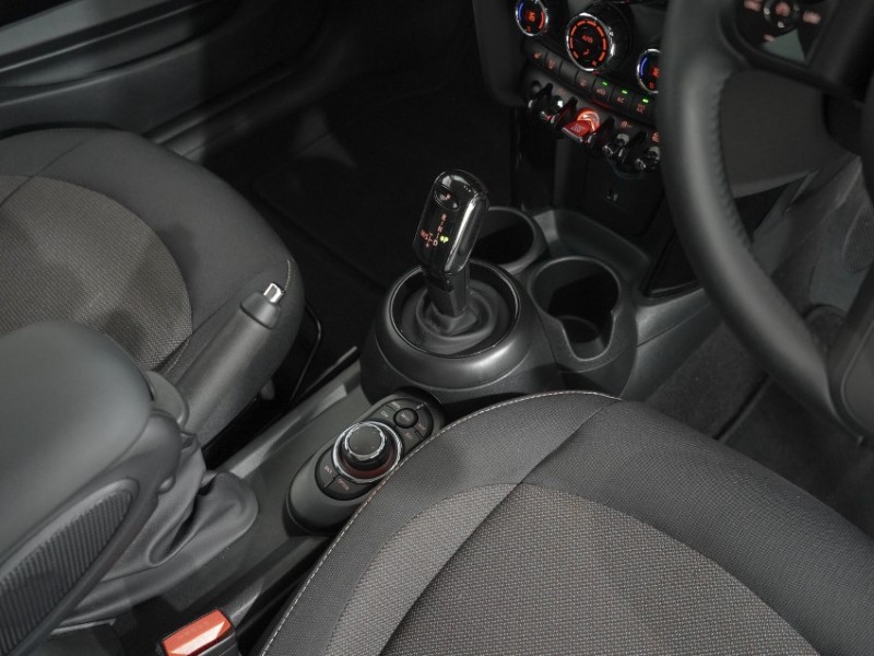 2024 (24) MINI HATCHBACK 1.5 Cooper Classic 3dr Auto 5841790