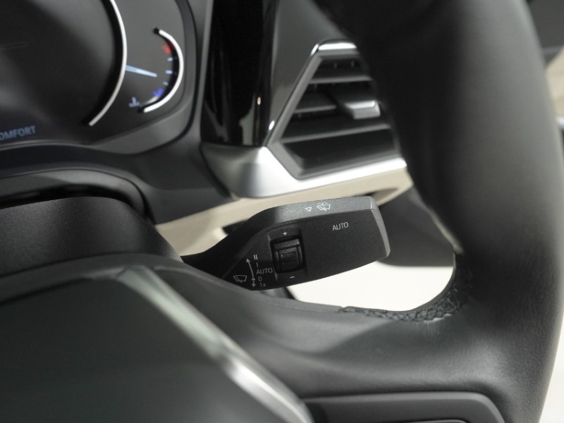 2019 (69) BMW 3 SERIES 320d Sport 4dr 5849944