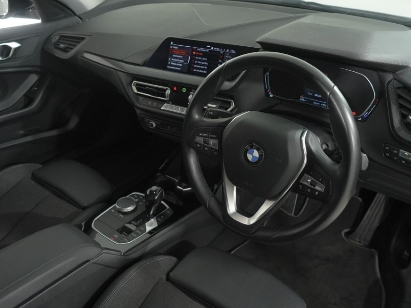 2020 (70) BMW 1 SERIES 118i Sport 5dr Step Auto 5844003
