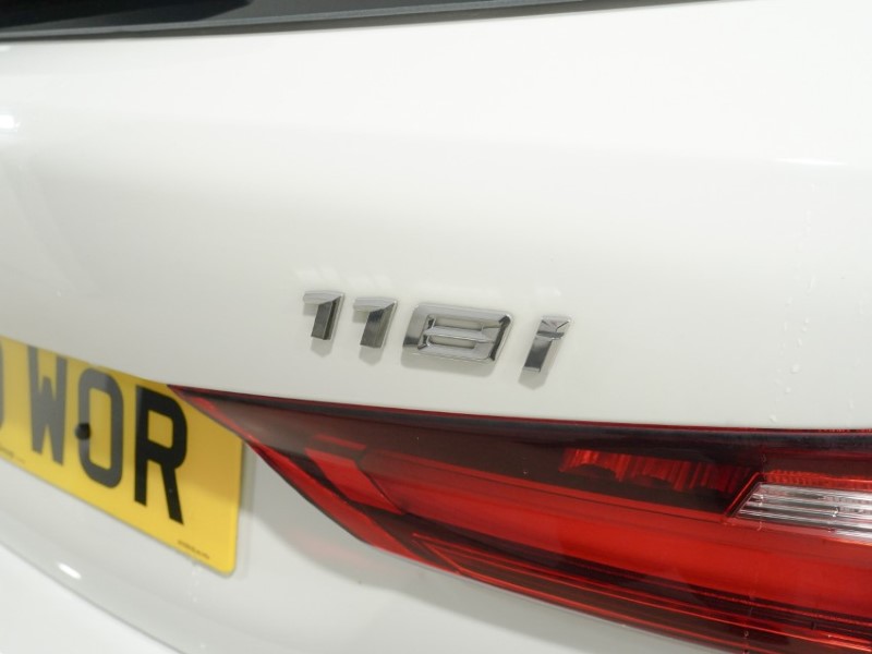 2020 (70) BMW 1 SERIES 118i Sport 5dr Step Auto 5843984