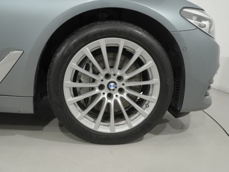 2017 (67) BMW 5 SERIES 540i xDrive SE 5dr Auto 5850178