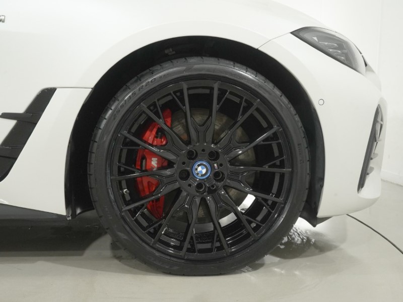 2023 (23) BMW I4 400kW M50 83.9kWh 5dr Auto 5879642