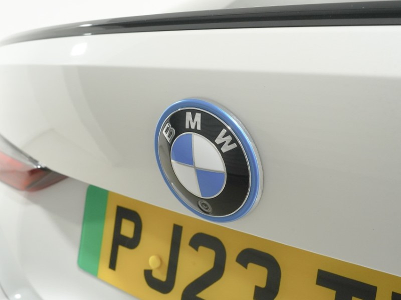 2023 (23) BMW I4 400kW M50 83.9kWh 5dr Auto 5879643