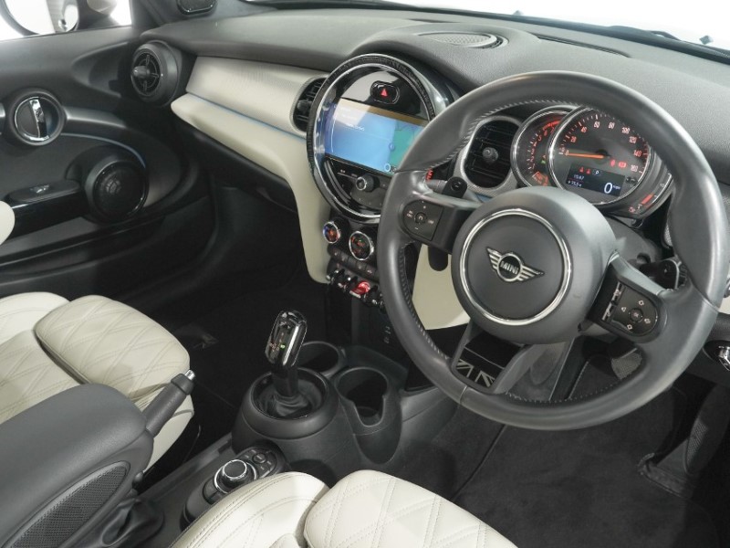 2022 (72) MINI HATCHBACK 2.0 Cooper S Exclusive 3dr Auto 5861363