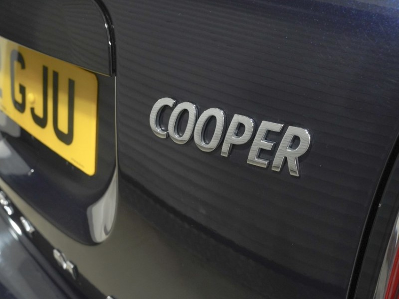 2022 (72) MINI COUNTRYMAN 1.5 Cooper Exclusive 5dr Auto 5874366