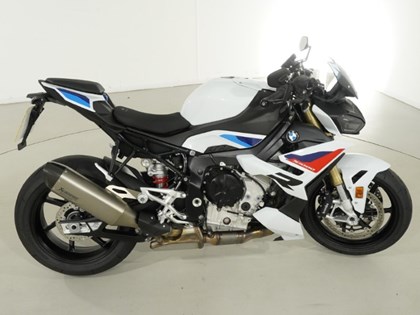 2026 (75) BMW Motorrad S1000 R Sport with M Pack (25MY)