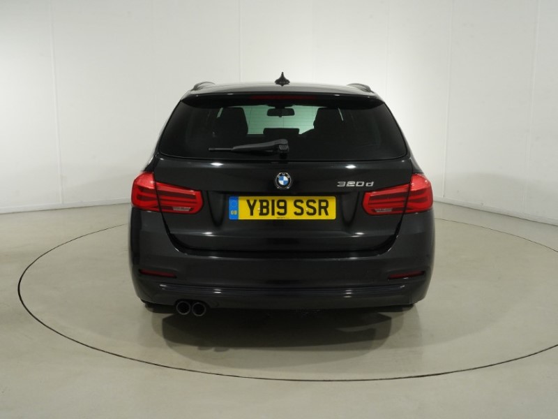 2019 (19) BMW 3 SERIES 320d Sport 5dr 5875502