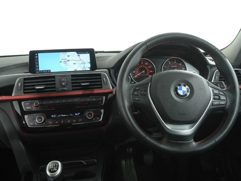 2019 (19) BMW 3 SERIES 320d Sport 5dr 5875459