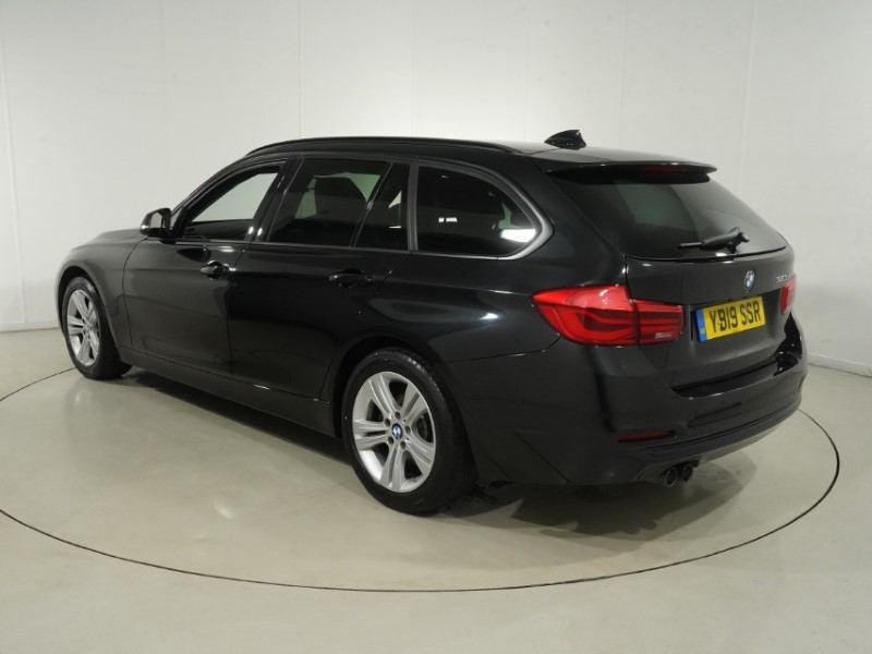 2019 (19) BMW 3 SERIES 320d Sport 5dr 1