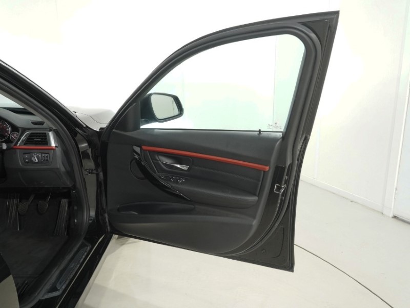 2019 (19) BMW 3 SERIES 320d Sport 5dr 5875472