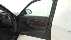 2019 (19) BMW 3 SERIES 320d Sport 5dr 5875472