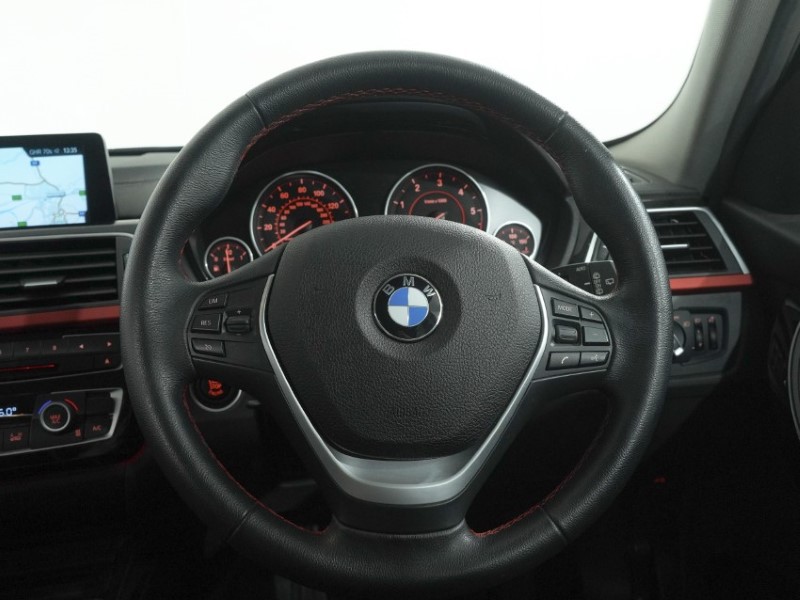 2019 (19) BMW 3 SERIES 320d Sport 5dr 5875462