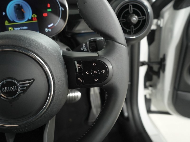 2024 (24) MINI CONVERTIBLE 1.5 Cooper Sport 2dr Auto 5890890