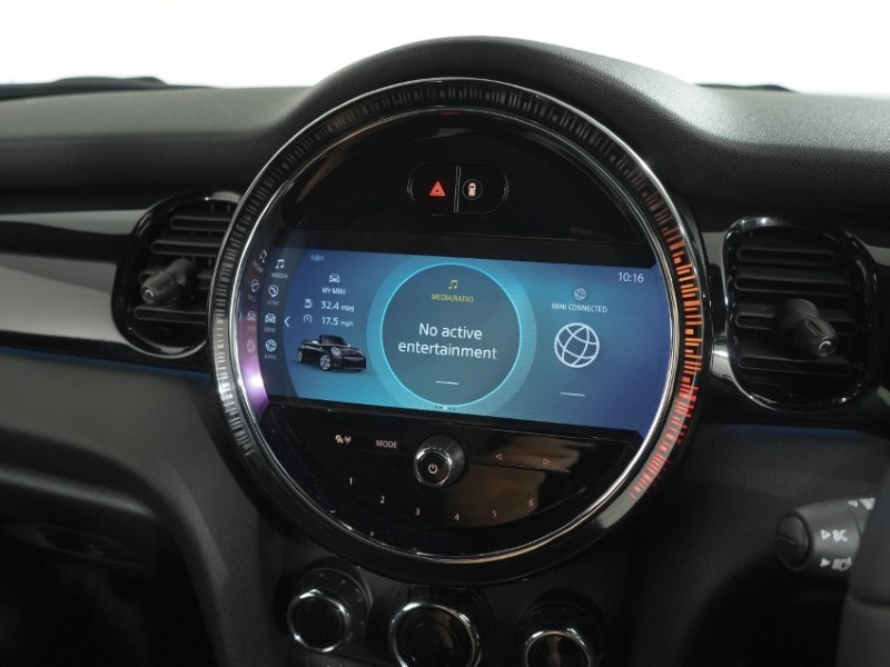 2024 (24) MINI CONVERTIBLE 1.5 Cooper Sport 2dr Auto 5890909