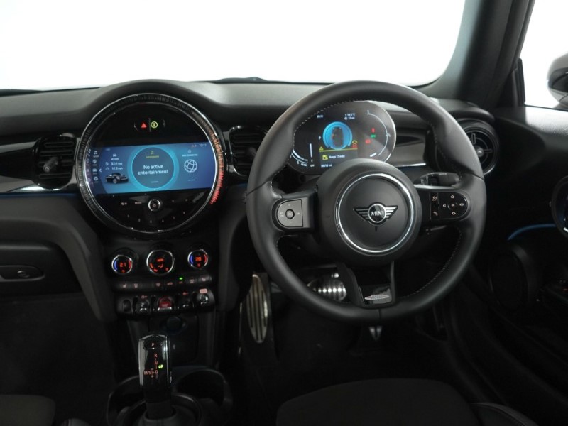2024 (24) MINI CONVERTIBLE 1.5 Cooper Sport 2dr Auto 5890870